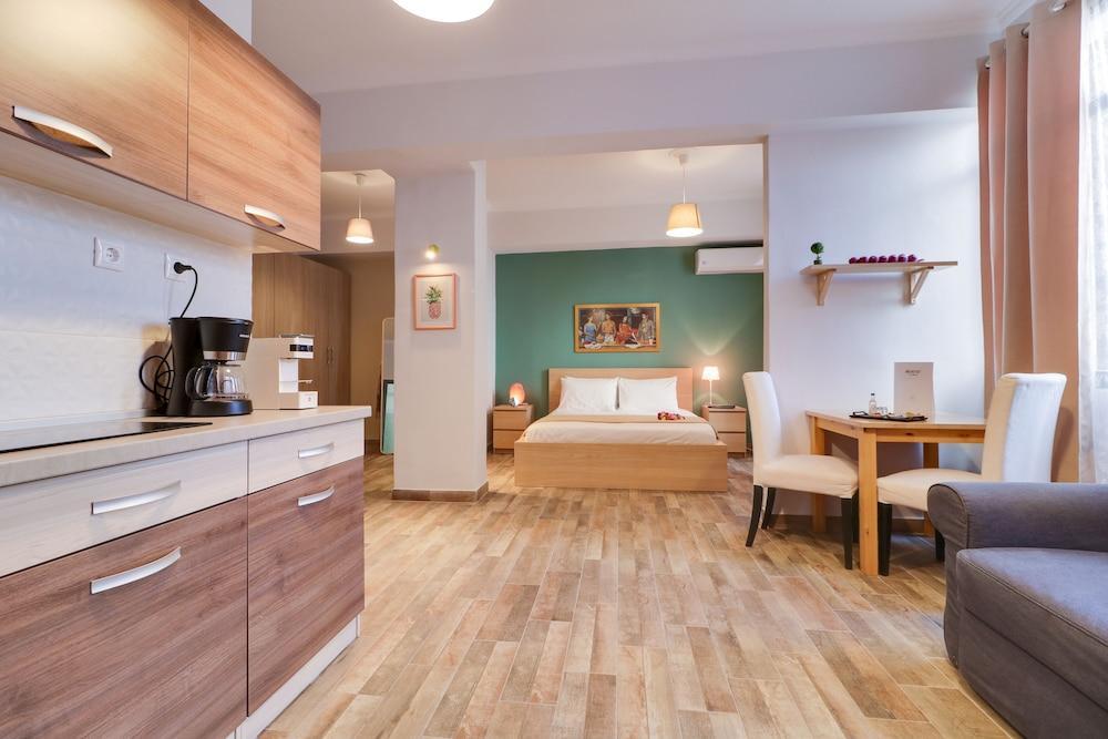 Ermou Fashion Suites By Living-Space Atenas Exterior foto